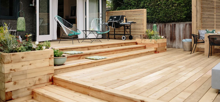 Cedar Decking in Pacoima, CA